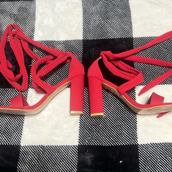 Shein Red Tie-Up Heels - Picture 2 of 3